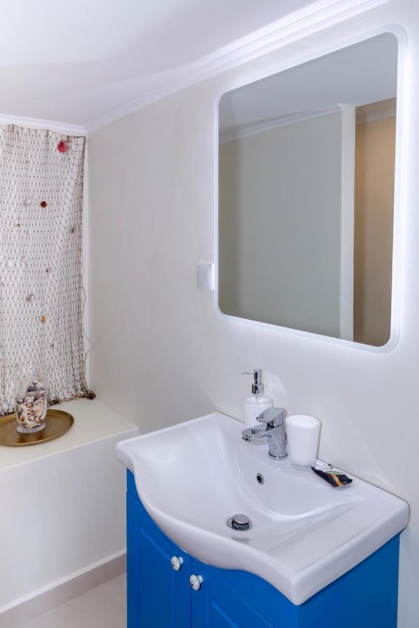 Blue And White Apartment Vipgreece Athen Exterior foto